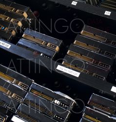 ID 161 festplatten regal lager 35zoll nahaufnahme