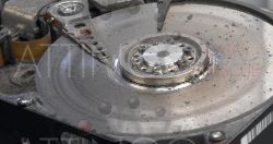 ID 173 Festplatte verschmutzt zerkratzt 8