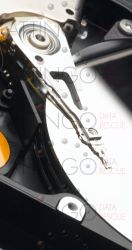 ID 191 festplatte offen schreibkopf magnetscheibe