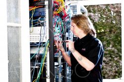 attingo nicolas ehrschwendner serverraum wartung